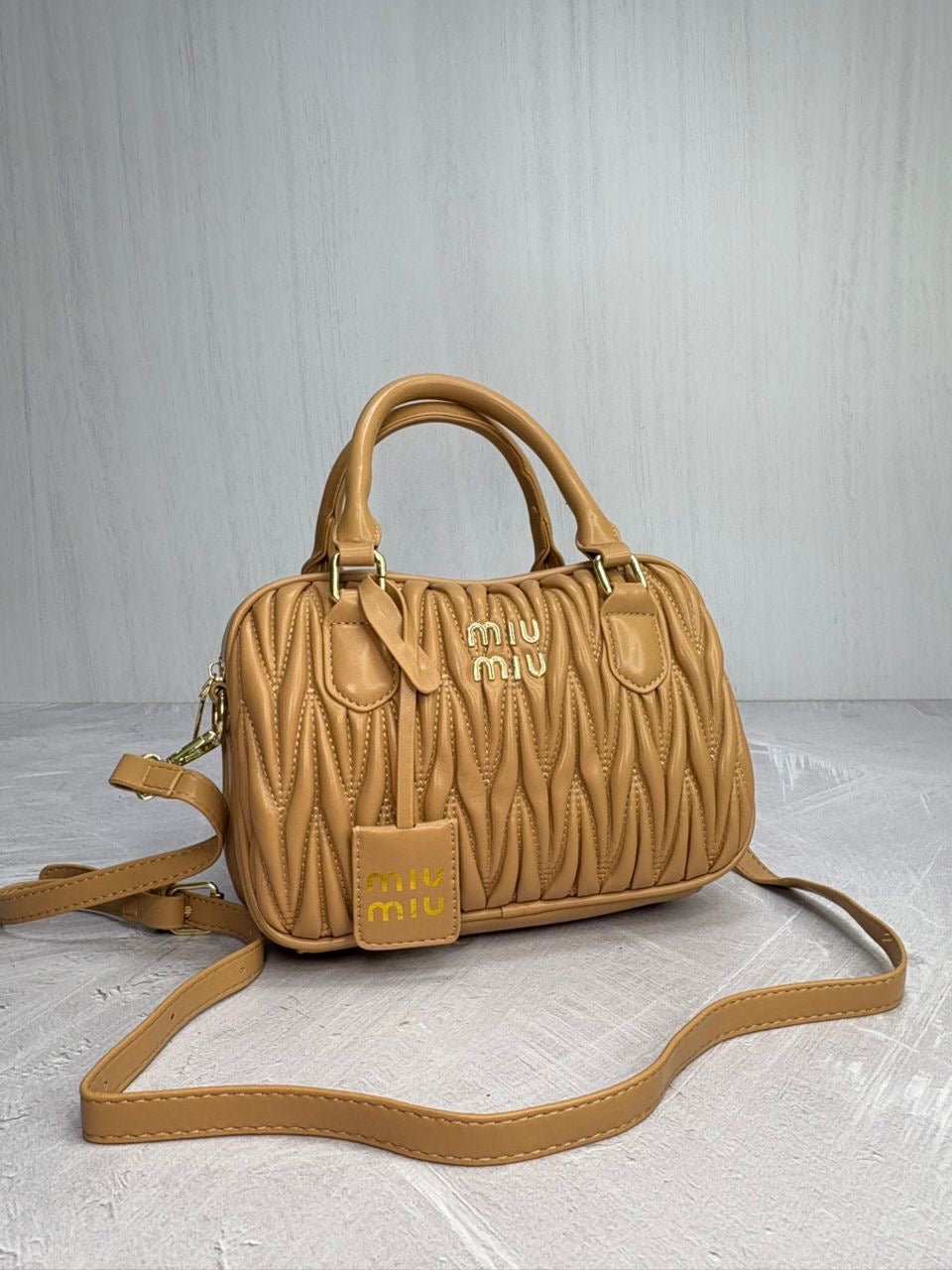 MINI CARTERA 3D EN COLOR MARRÓN