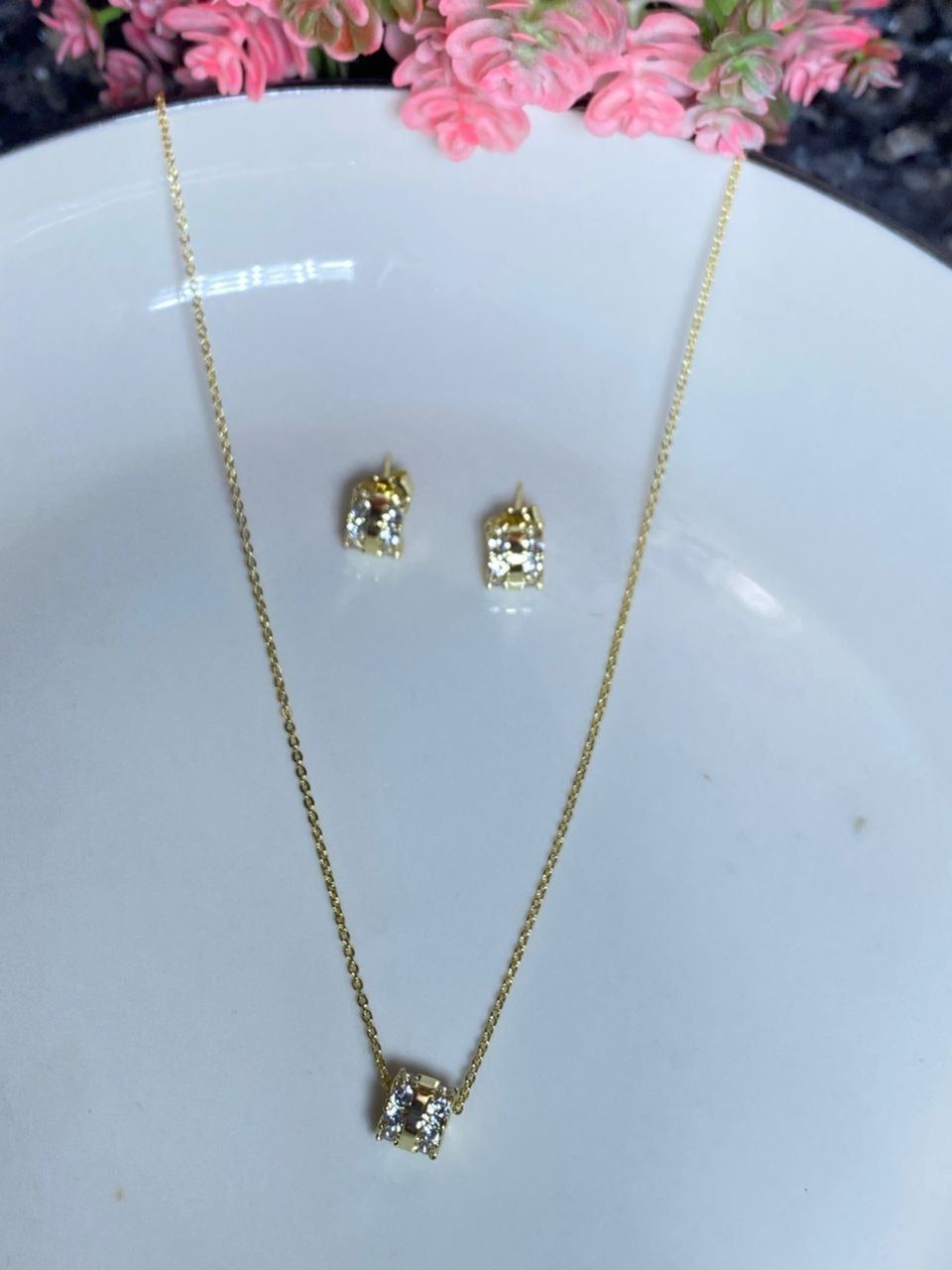 JUEGO DE CADENAS CON DIJES DIFERENTES DISEÑOS