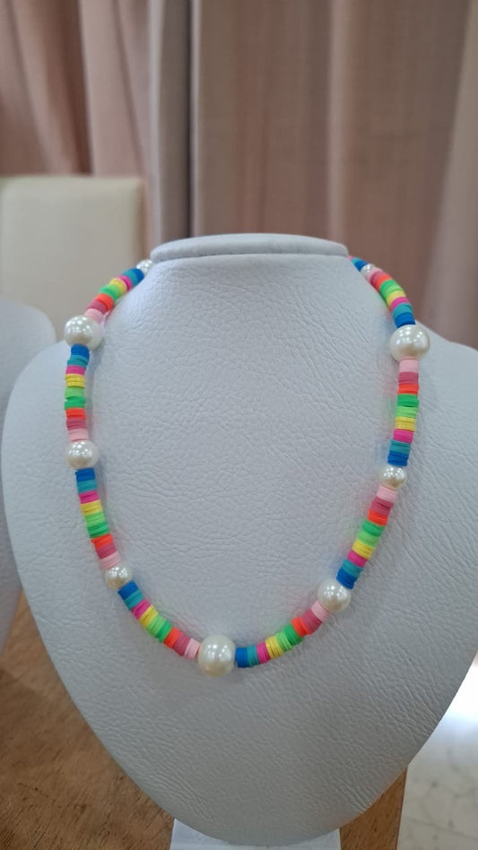 COLLAR GRUESO MULTICOLOR DE PERLA