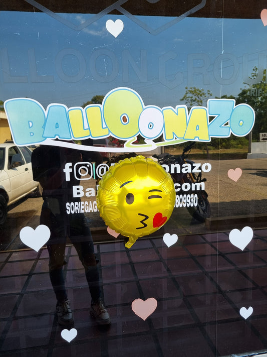 GLOBO METALIZADO EMOJI BESO 18 INCH