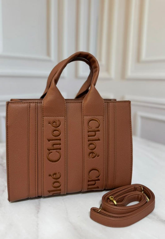CARTERA MEDIANA COLOR MARRÓN