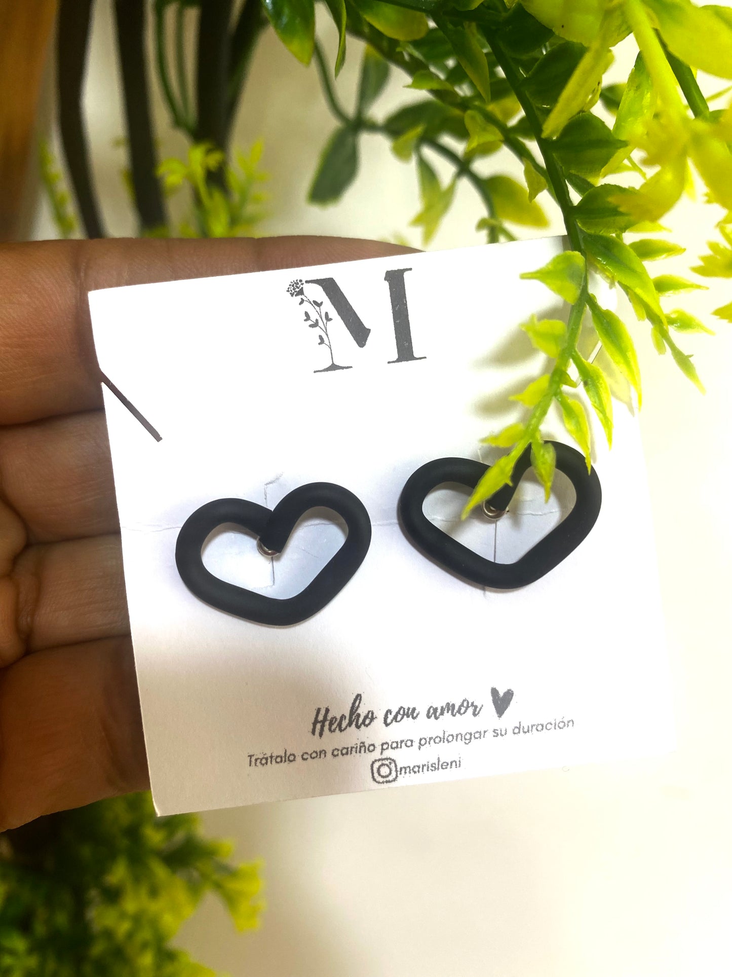 ZARCILLOS DE CORAZÓN EN GOMA