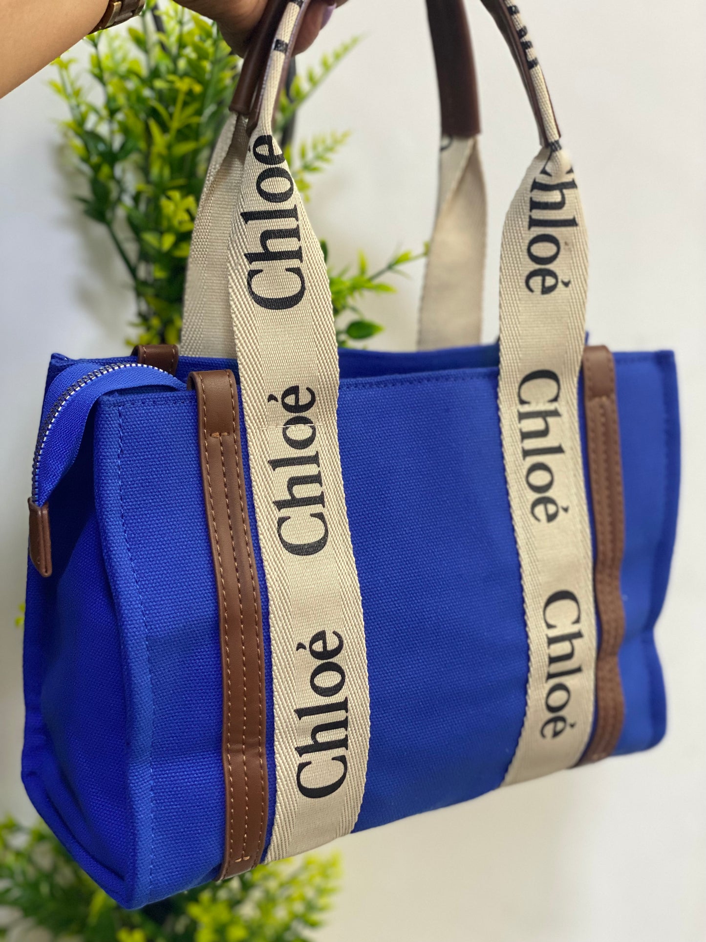 CARTERA DEPORTIVA EN COLOR AZUL