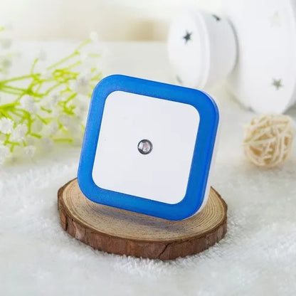 LAMPARA NOCTURNA MINI LUZ LED ENCHUFABLE