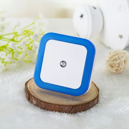 LAMPARA NOCTURNA MINI LUZ LED ENCHUFABLE