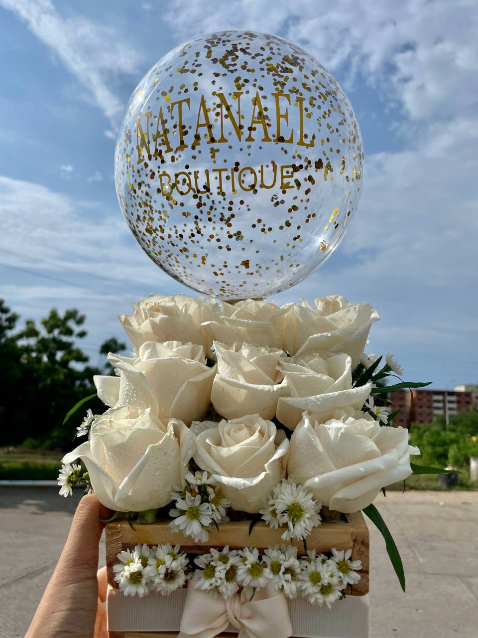 Arreglo De Flores Y Burbuja Soriega