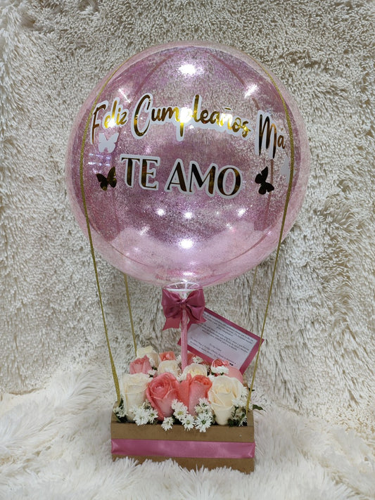 Arreglo de flores. Globo aérostatico
