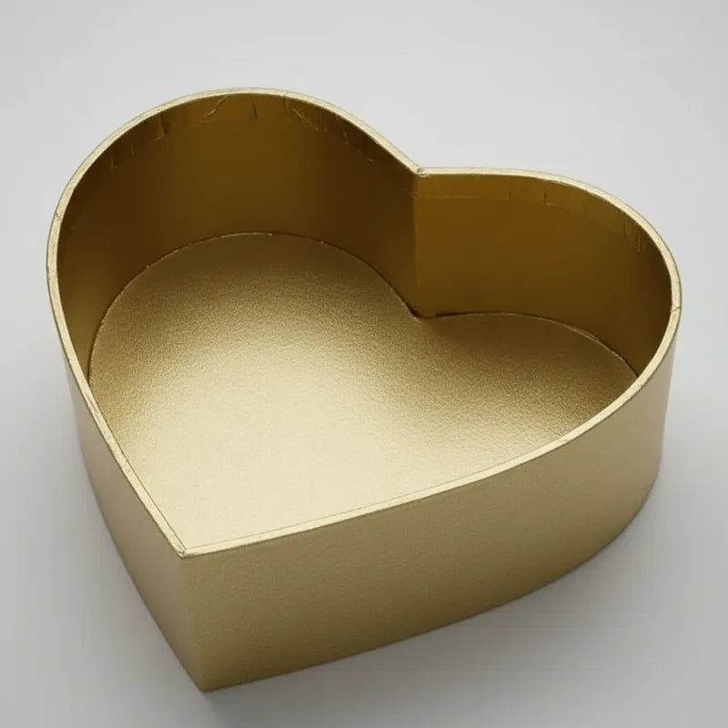 CAJA EN FORMA DE CORAZON 16X17X8 PARA ARREGLOS DECORATIVOS