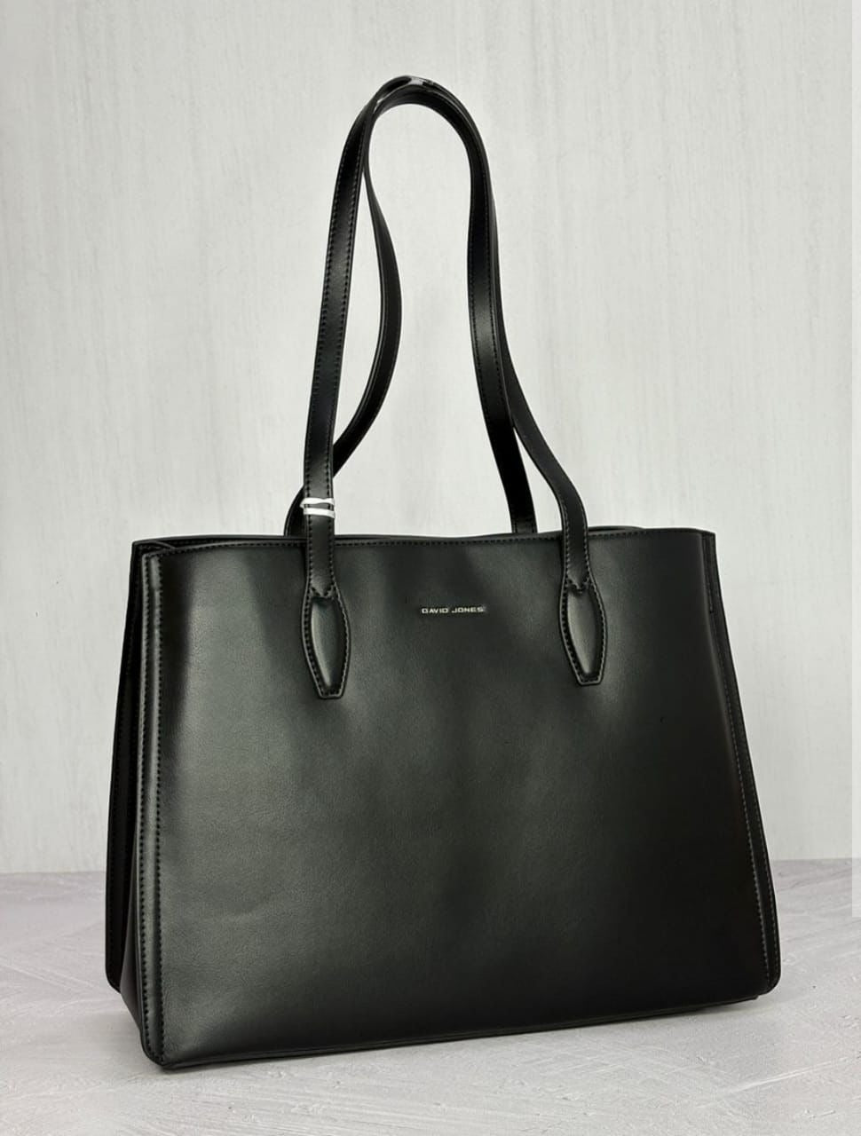 CARTERA DE DAMA TAMAÑO GRANDE LISA