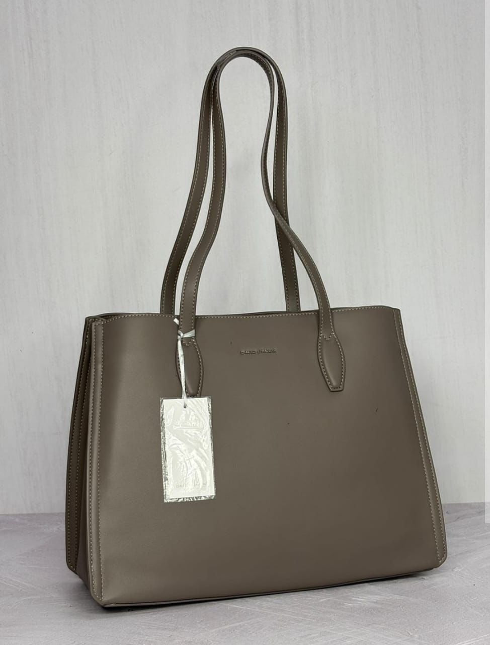 CARTERA DE DAMA TAMAÑO GRANDE LISA