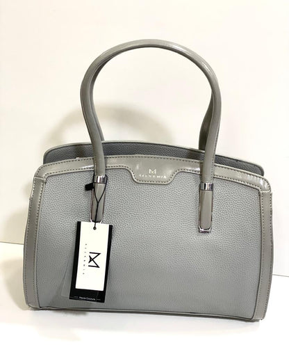 CARTERA TIPO BAÚL CON APLIQUE