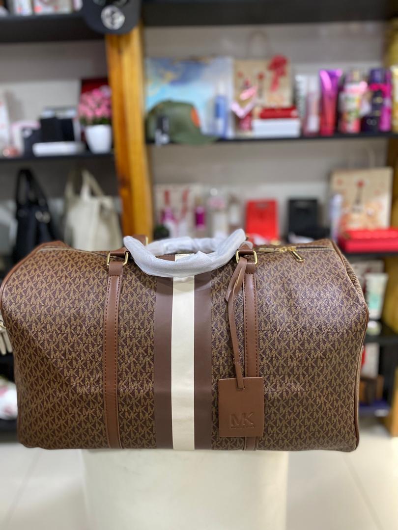 BOLSO VIAJERO ELEGANTE