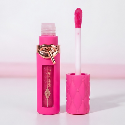 Brillo Labial Lip Gloss Miss Betty Pluma